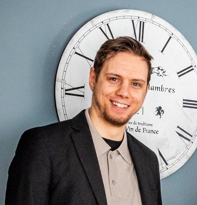 Foto van Bas